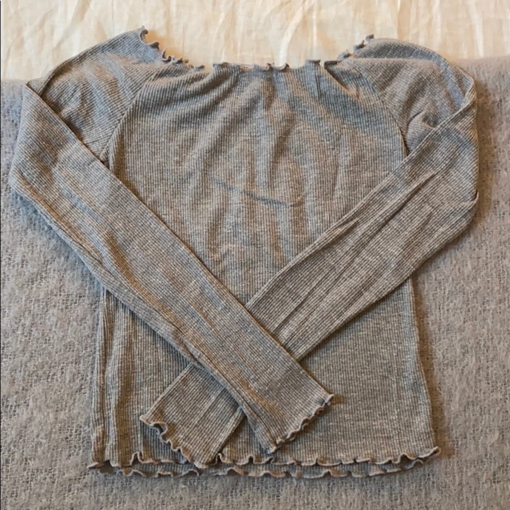 Brandy Melville Women’s Long Sleeve Shirt - Picture 7 of 7